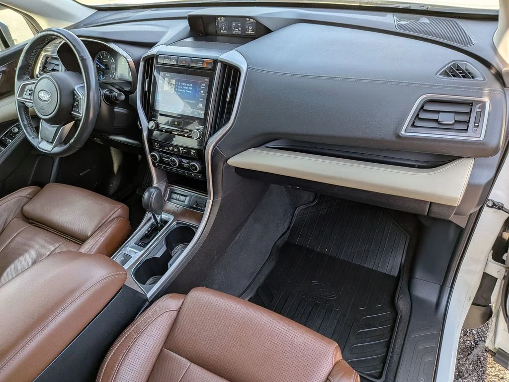 Used 2022 White Subaru Touring image 34