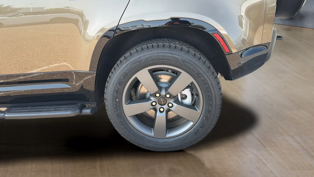 New 2026  Land Rover X-Dynamic SE image 17