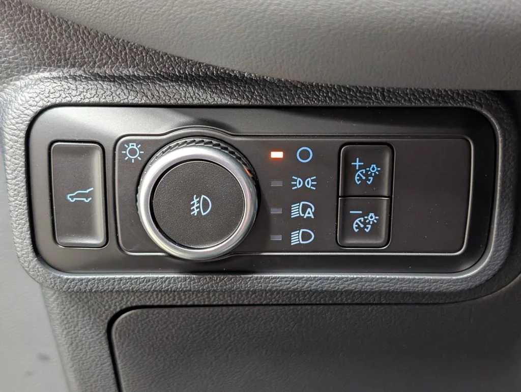 New 2027 Avalanche Gray Ford Active image 10
