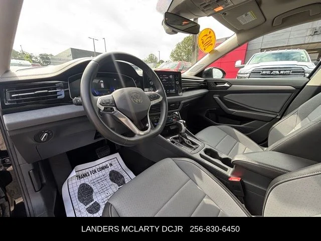 Used 2025 Black Volkswagen 1.5T SE image 19