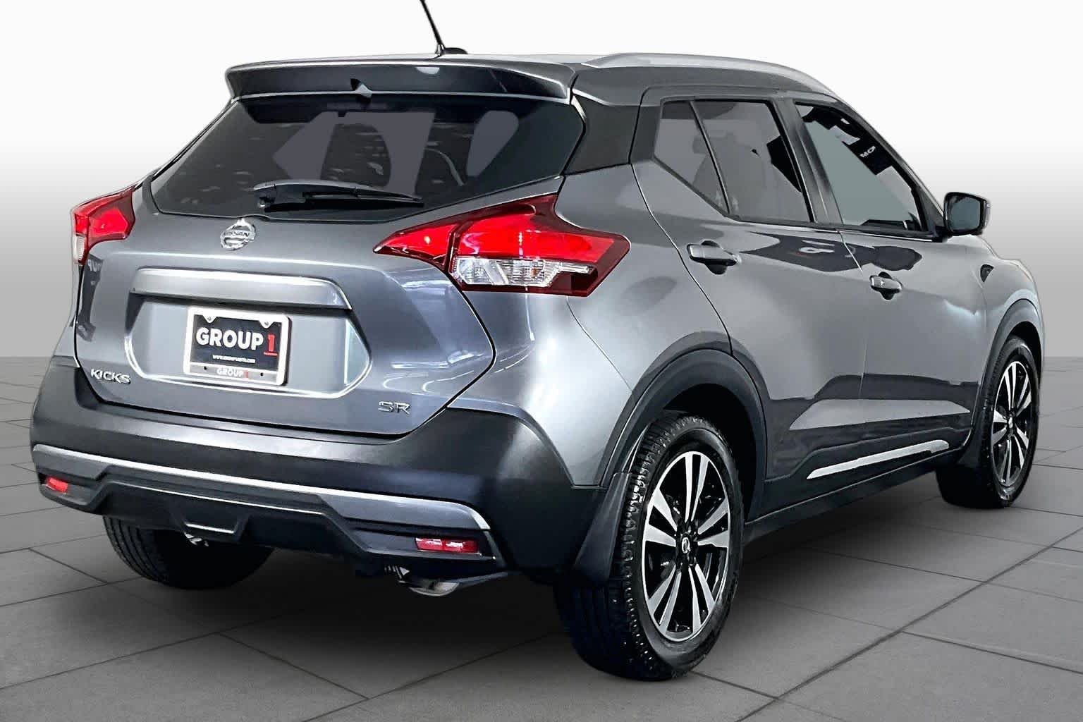 Used 2019 Gun Metallic Nissan SR image 12