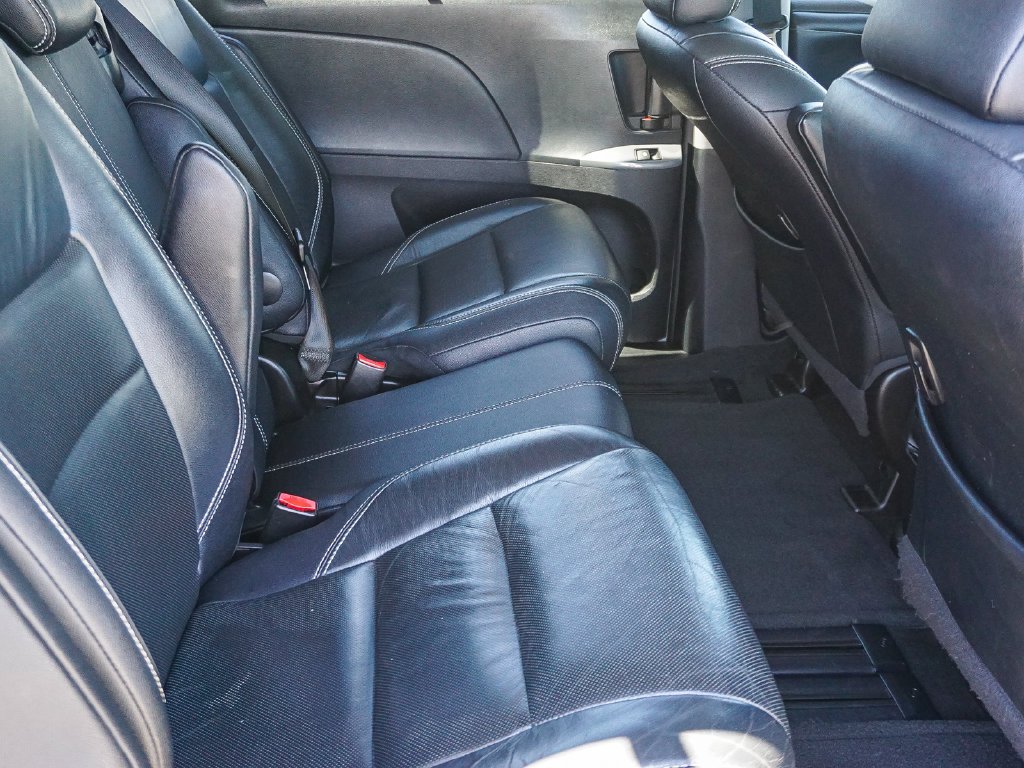 Used 2016 White Toyota SE image 13
