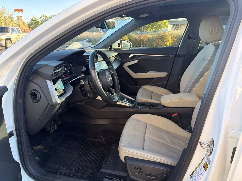 Used 2022  Audi  image 10