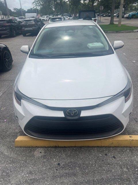 Certified Used 2024 Ice Toyota LE image 4