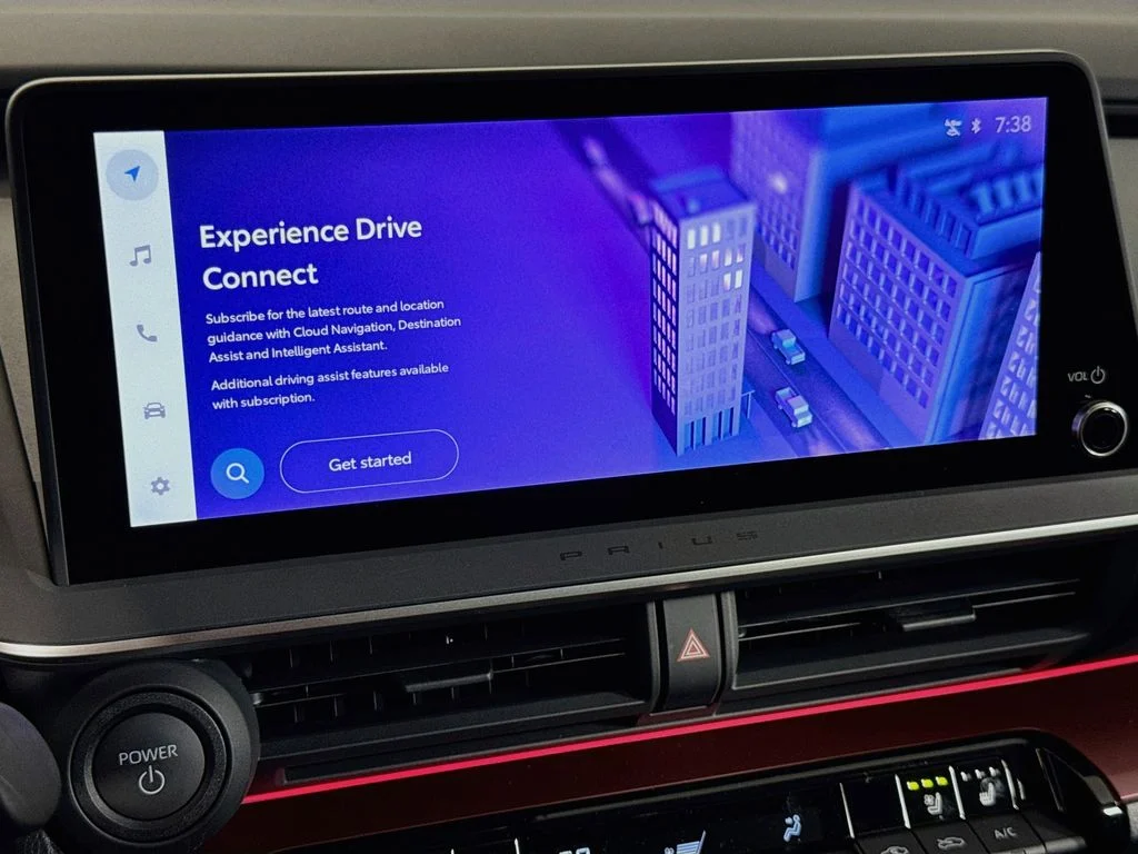 2026 Toyota Prius Plug-in Hybrid XSE Premium - Photo 13
