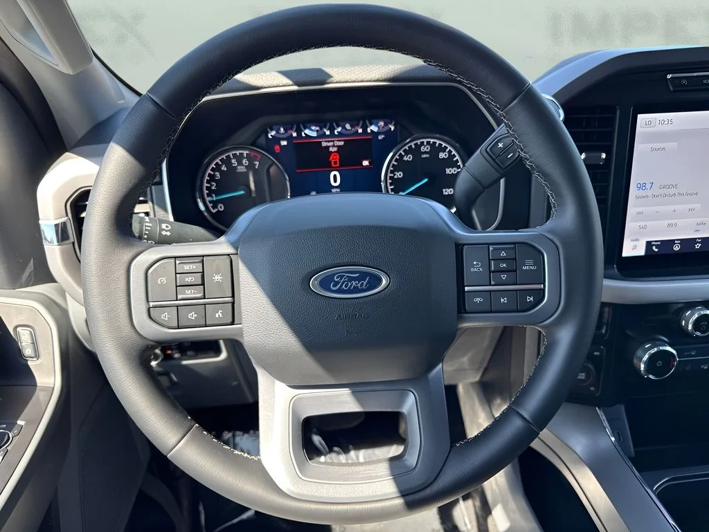 Used 2023 Gray Ford XLT image 13