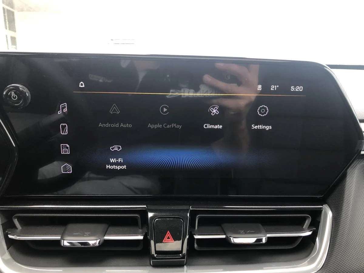 New 2026 White Chevrolet Awd 4dr Activ image 15