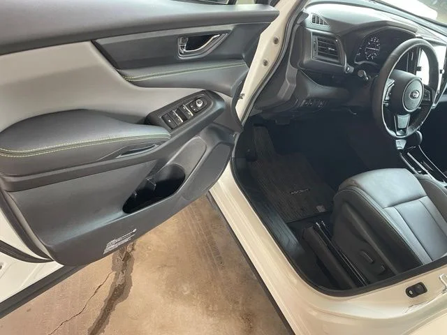 Used 2025 White Subaru Onyx Edition image 18