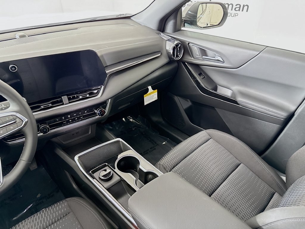 New 2026 Summit White Chevrolet LT image 22
