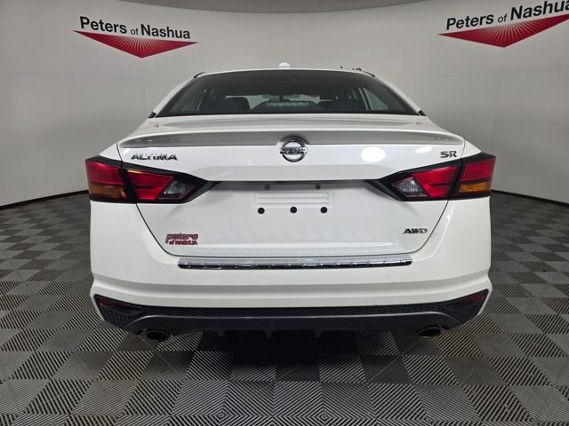 Used 2019 Pearl White Nissan 2.5 SR image 28