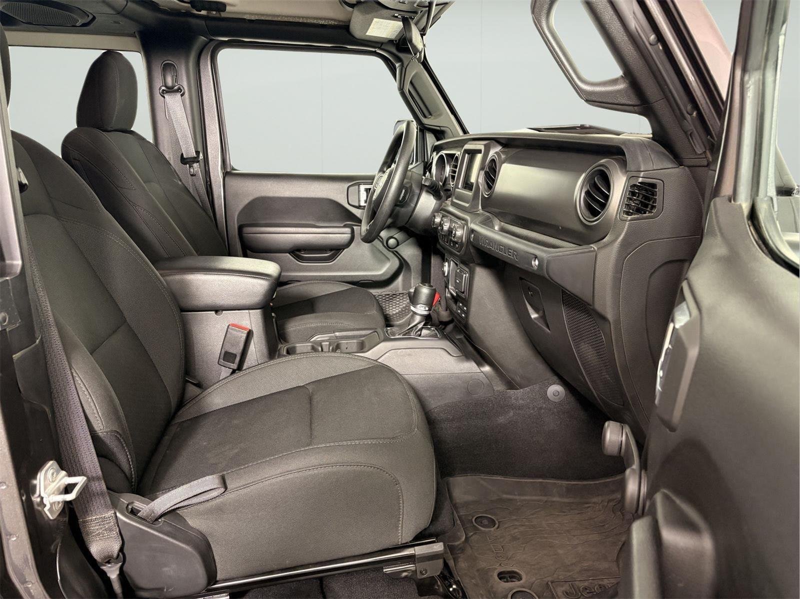 Used 2023 Granite Crystal Metallic Clearcoat Jeep Willys Sport image 17