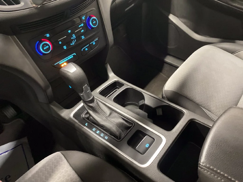 Used 2017 Silver Ford SE image 18