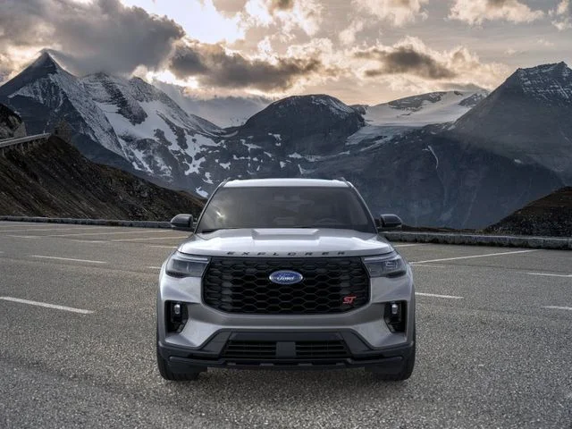 New 2026 Gray Metallic Ford ST image 6