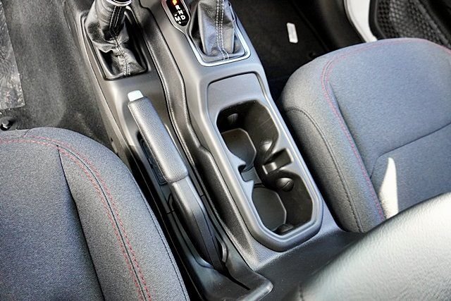 New 2026 Bright White Clear-Coat Exterior Paint Jeep Rubicon image 39