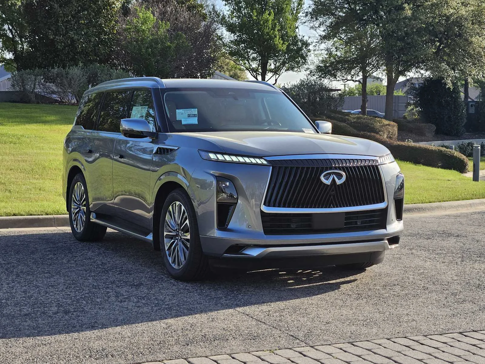 New 2026 DYNAMIC METAL INFINITI Luxe 2WD image 2