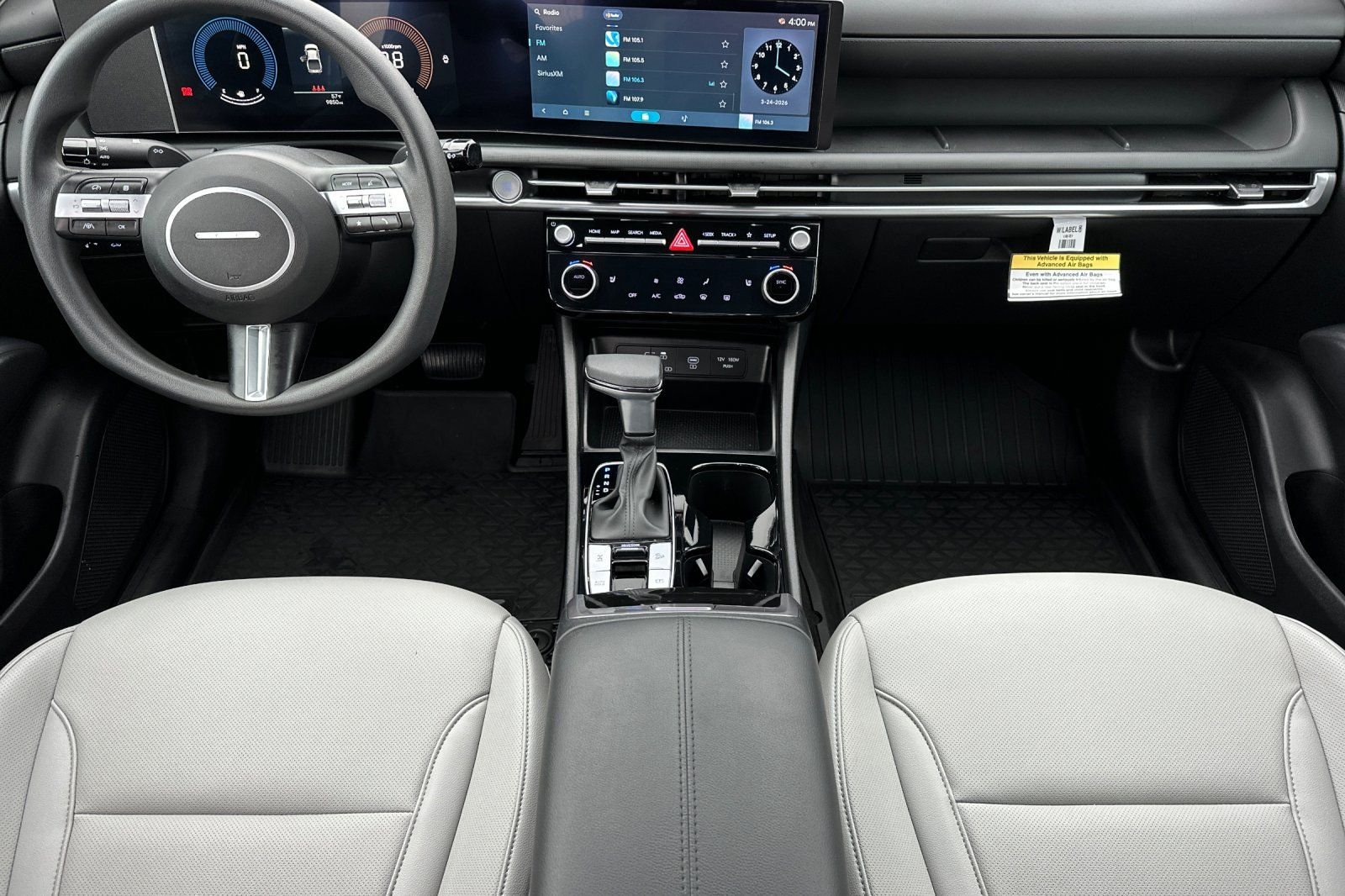 2025 Hyundai Santa Cruz SEL - Photo 14