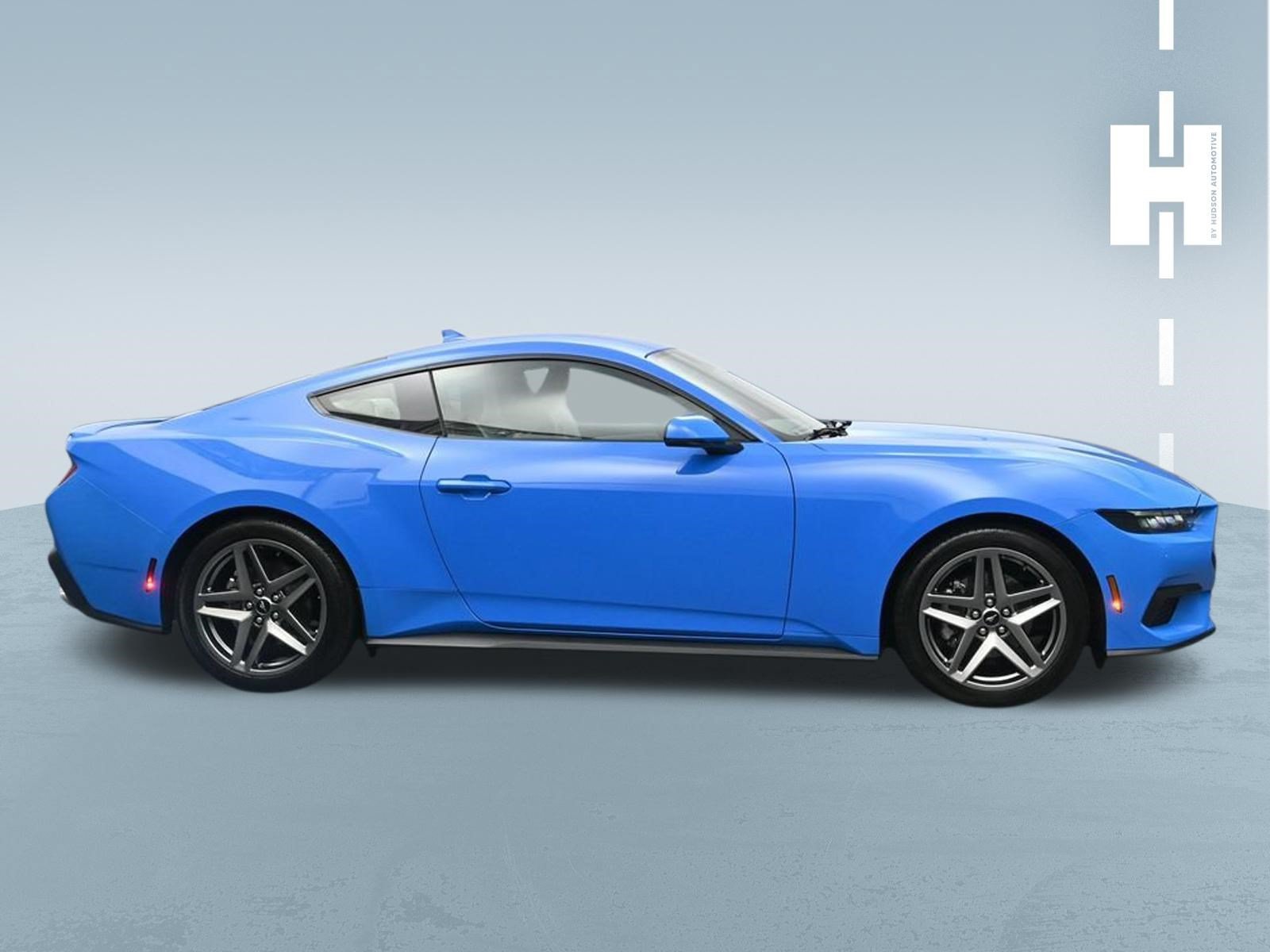Used 2025 Grabber Blue Metallic Ford EcoBoost Premium image 3