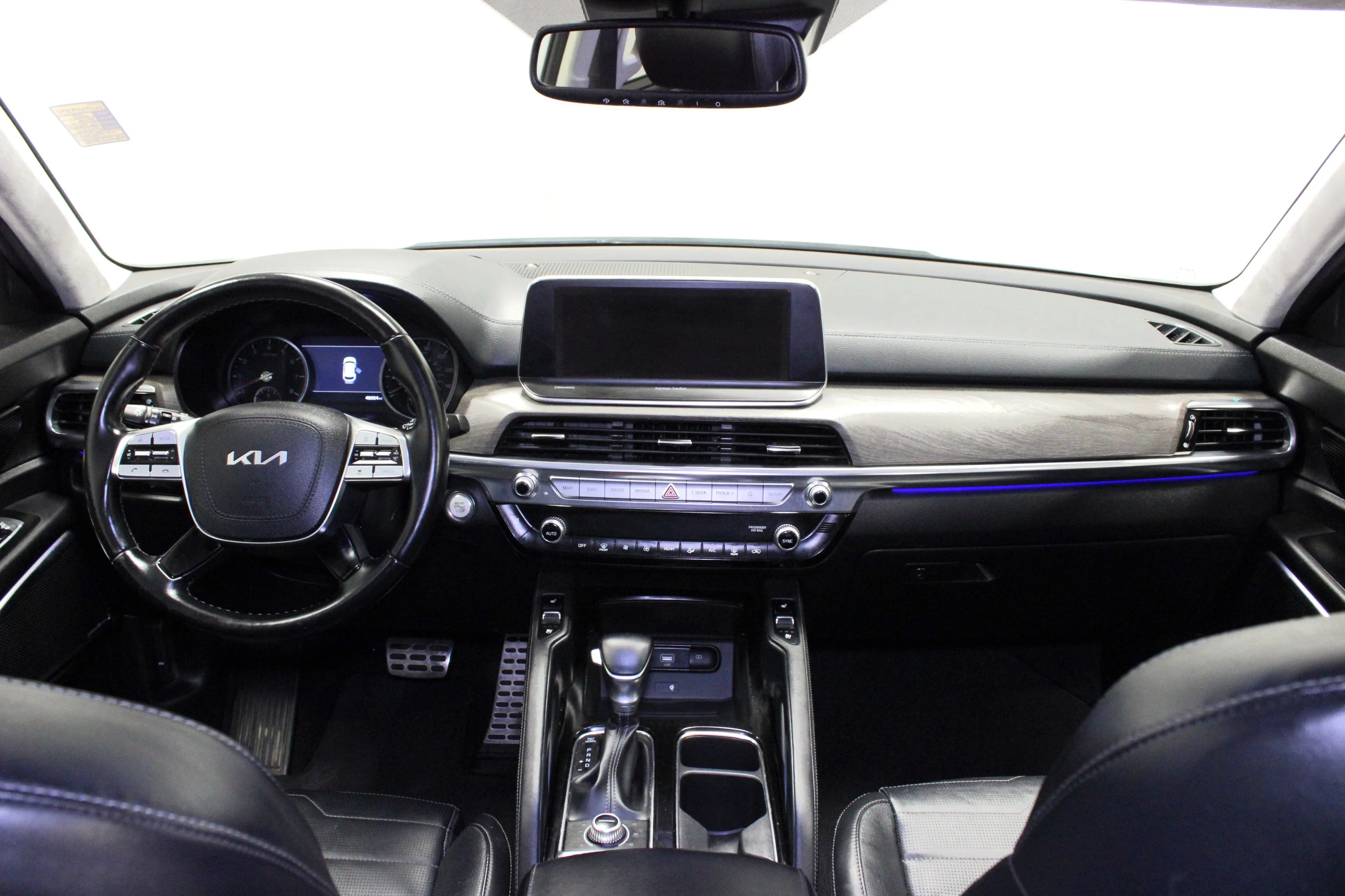 Used 2022 Glacial White Pearl Kia SX image 22