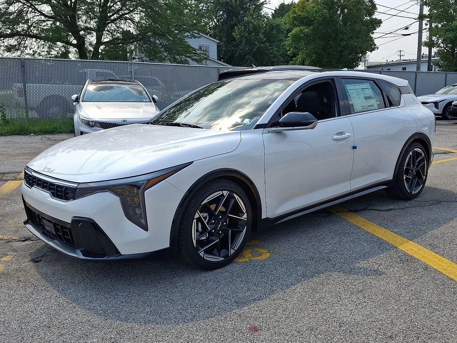 New 2026 White Kia GT-Line image 5