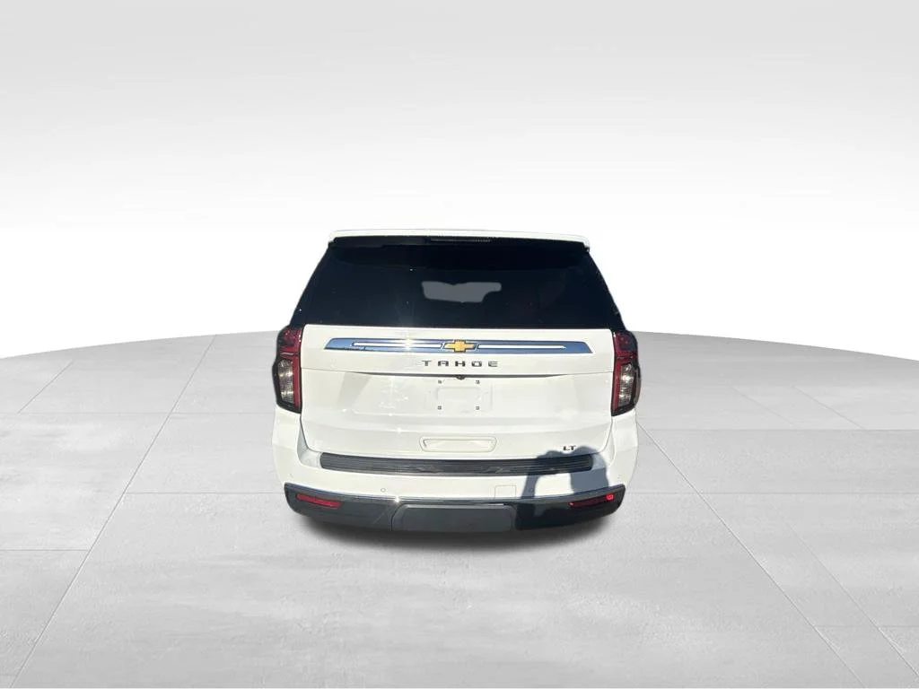 Used 2021 White Chevrolet LT image 4