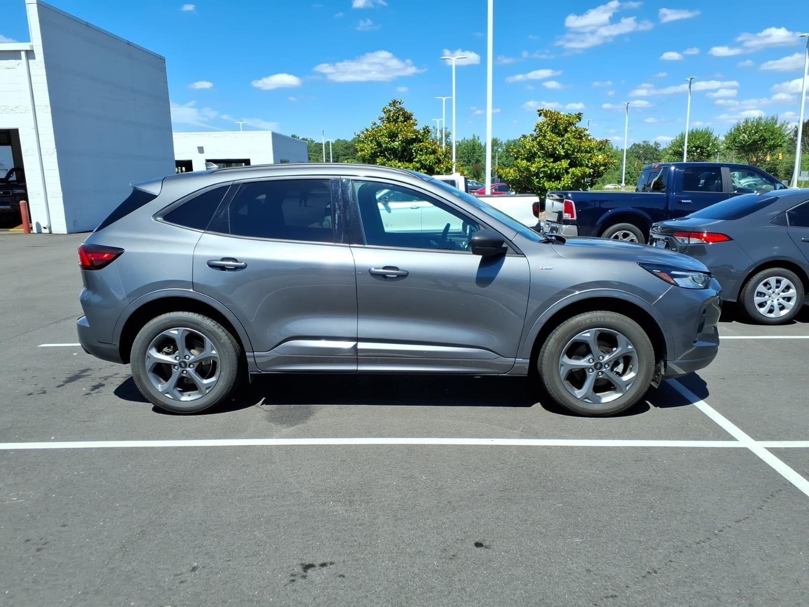Used 2024  Ford ST-Line image 2