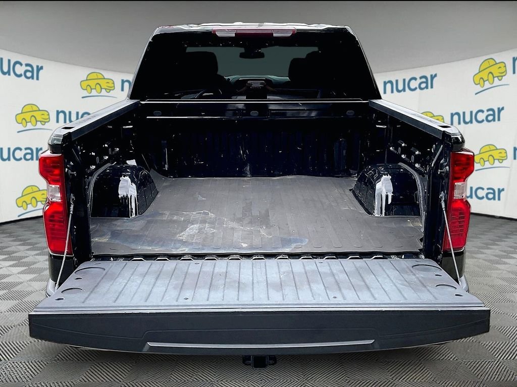 Used 2023 Black Chevrolet Custom image 30