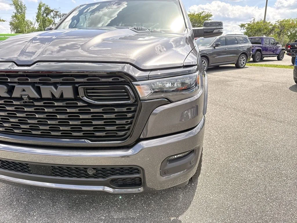 New 2026 Granite Crystal Metallic Clear-Coat Exterior Paint RAM Big Horn/Lone Star image 11