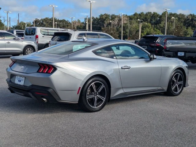 Used 2025 Silver Ford EcoBoost image 4