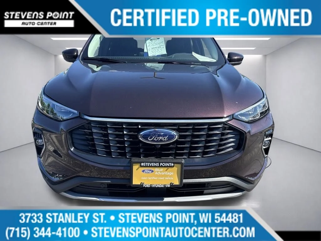 Used 2023 Cinnabar Red Metallic Premium Colorant Ford Platinum image 10