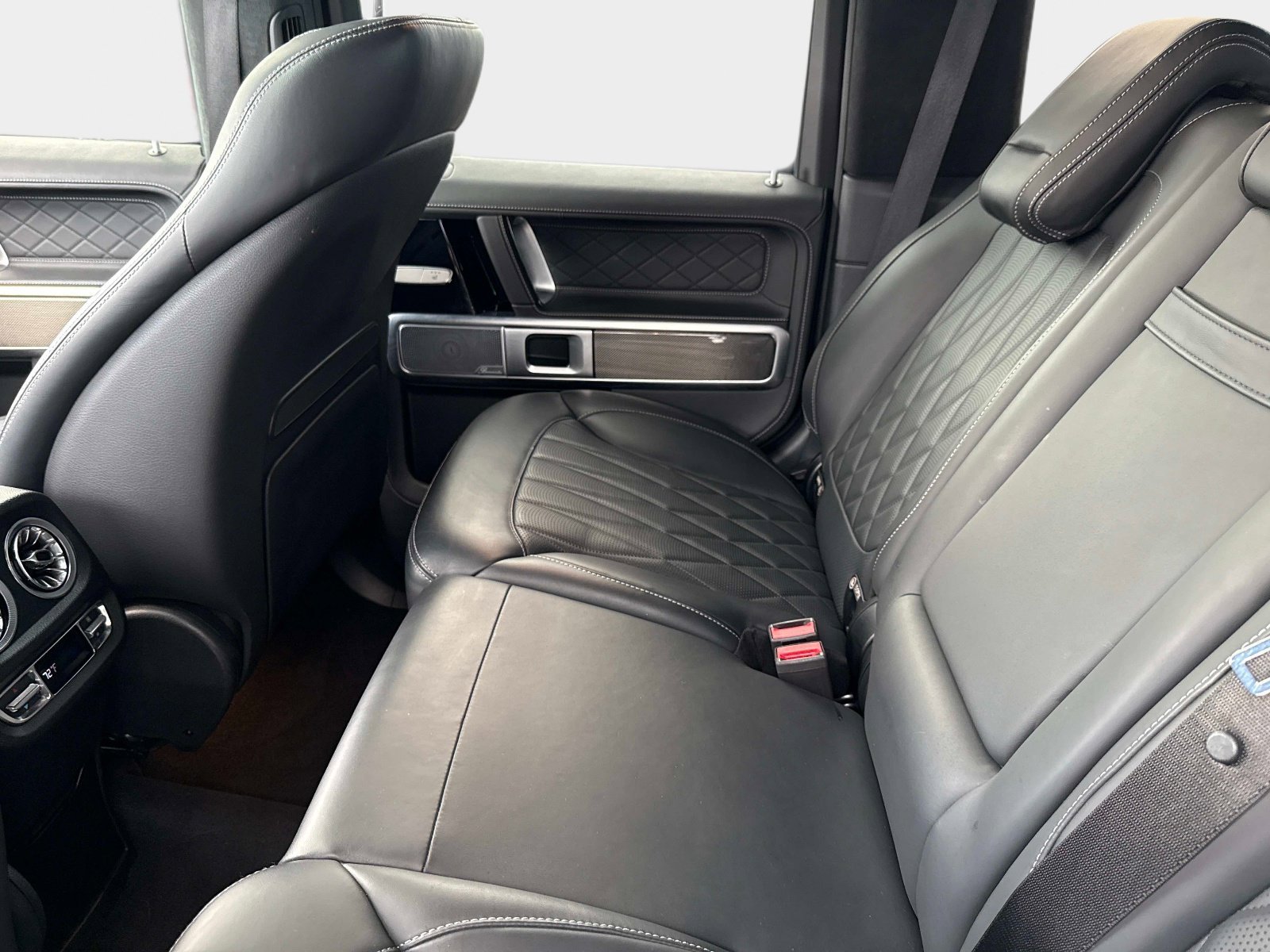 Certified Used 2022 MANUFAKTUR Night Black Magno Mercedes-Benz G 63 AMG® image 14