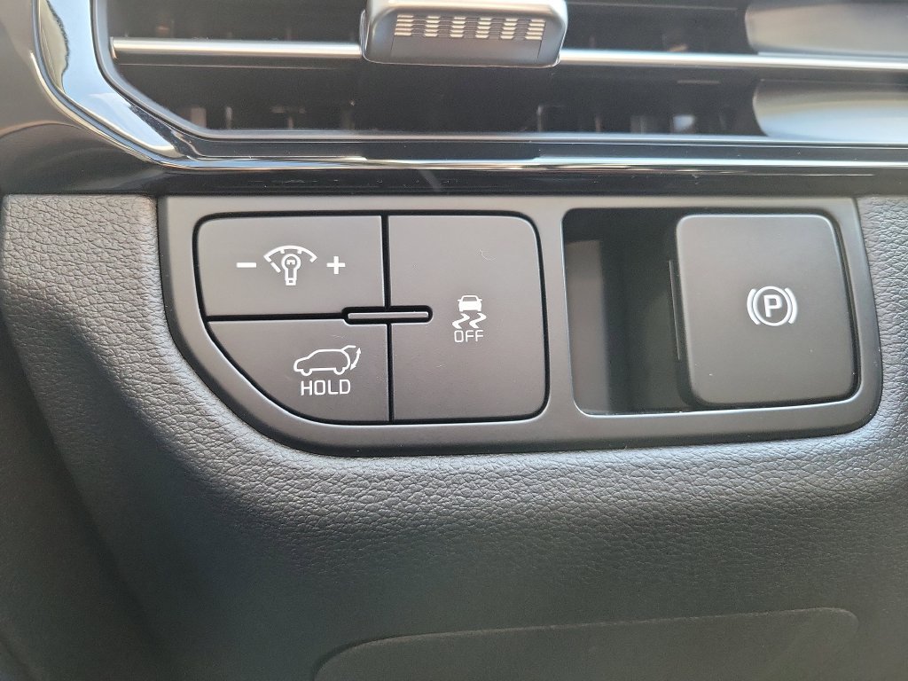 New 2026 Glacial White Pearl Kia EX image 26