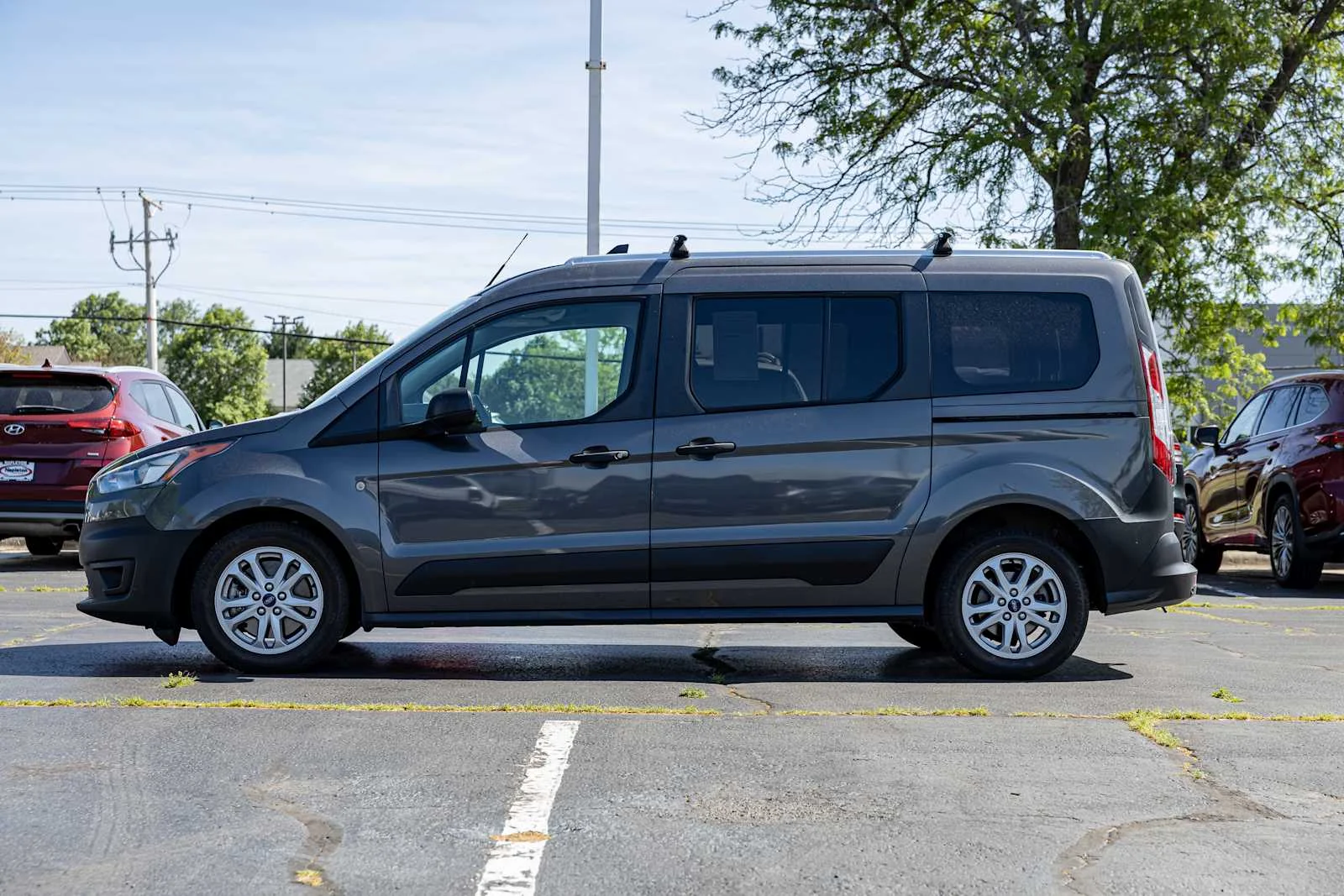 Used 2022 Magnetic Metallic Ford XL image 4