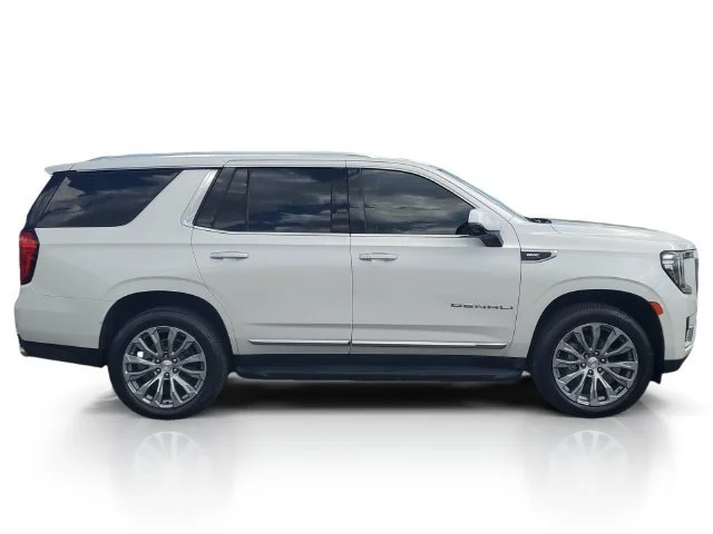 Used 2021 WHITE FROST TRICOAT GMC Denali image 8