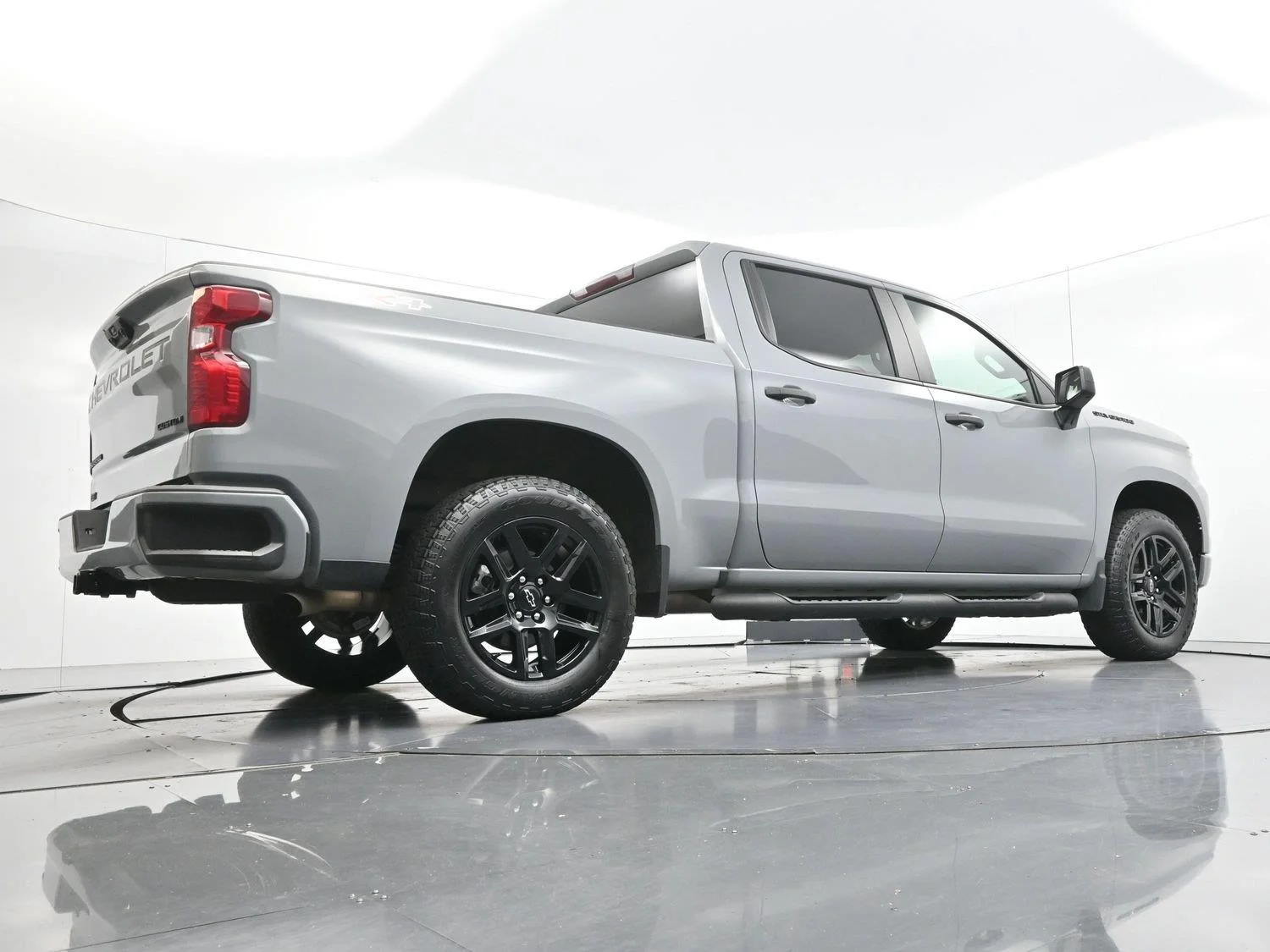 Used 2024 Slate Gray Metallic Chevrolet Custom image 46