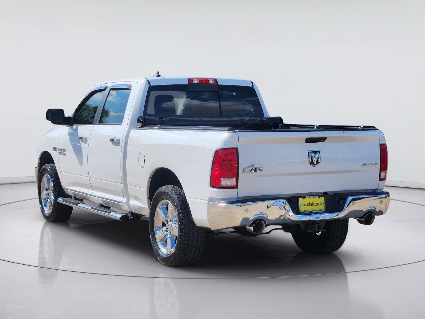Used 2016 Bright White Clearcoat Ram Big Horn image 6