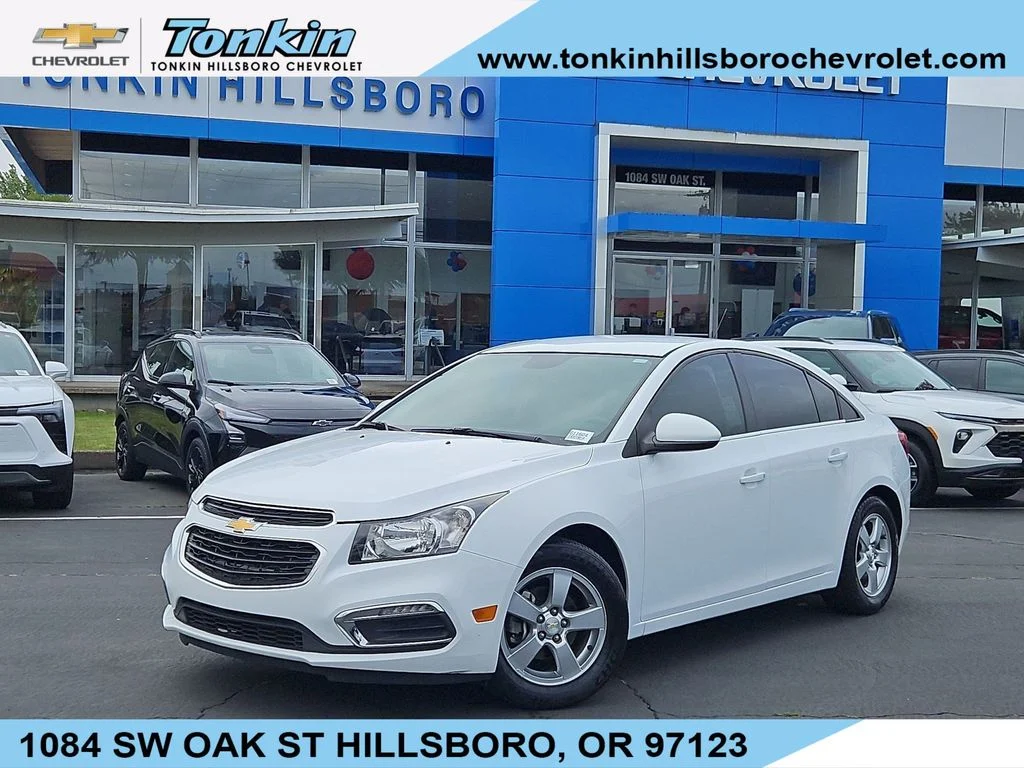 Used 2015 Summit White Chevrolet 1LT image 1
