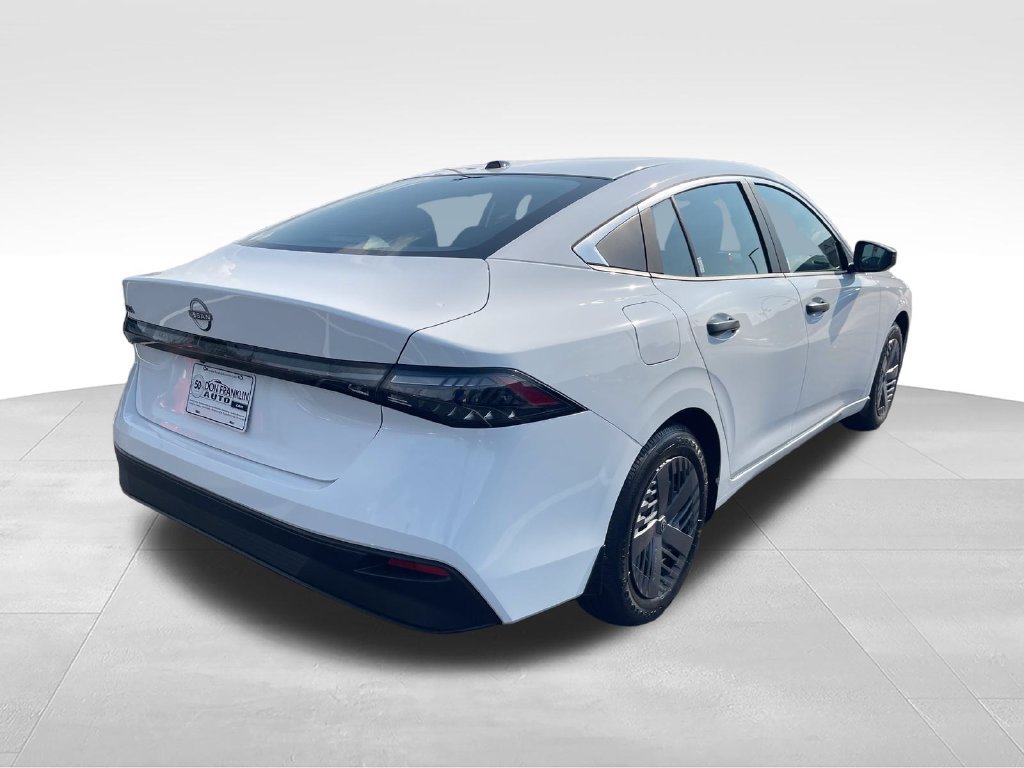 New 2027 White Nissan S image 5