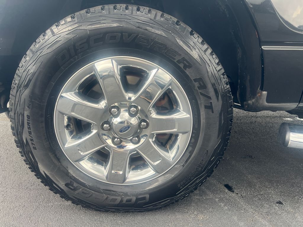 Used 2013 Black Ford XLT image 11