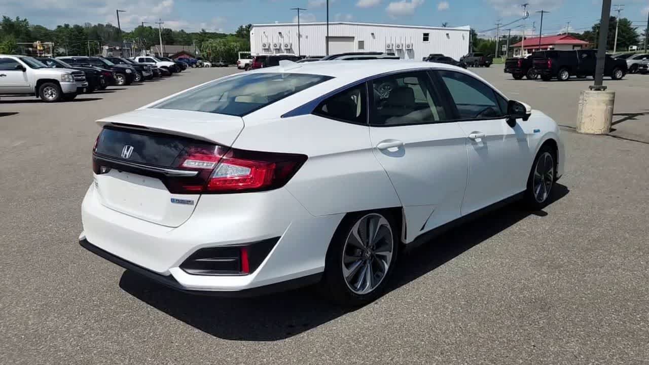 Used 2021 Platinum White Pearl Honda  image 9
