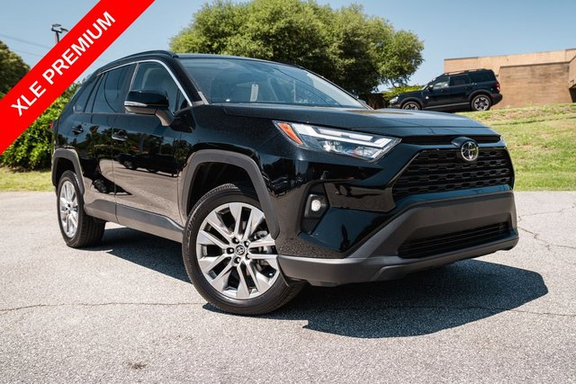 2023 Toyota RAV4 XLE Premium