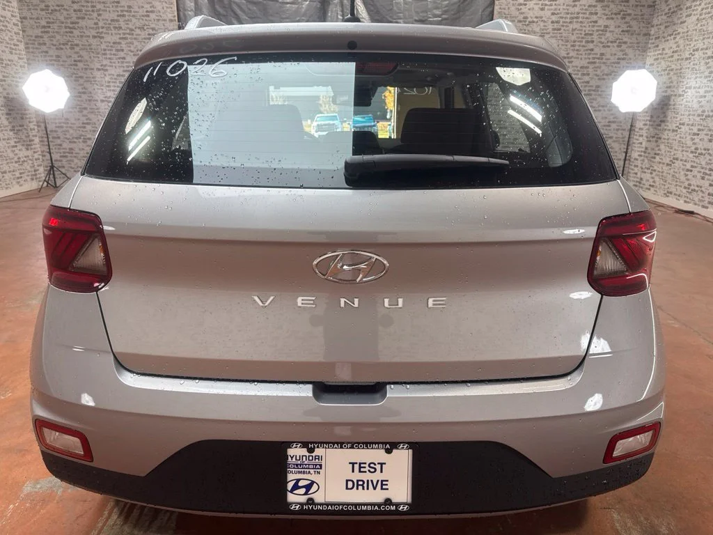New 2026 Shimmering Silver Hyundai SEL image 6