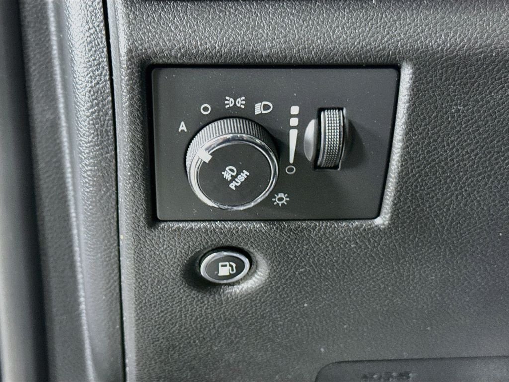 Used 2017 White Jeep Limited image 10