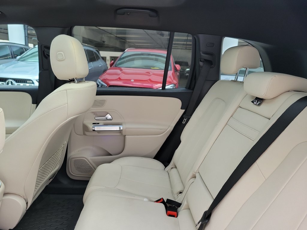 Certified Used 2026 Black Mercedes-Benz GLB 250 image 12