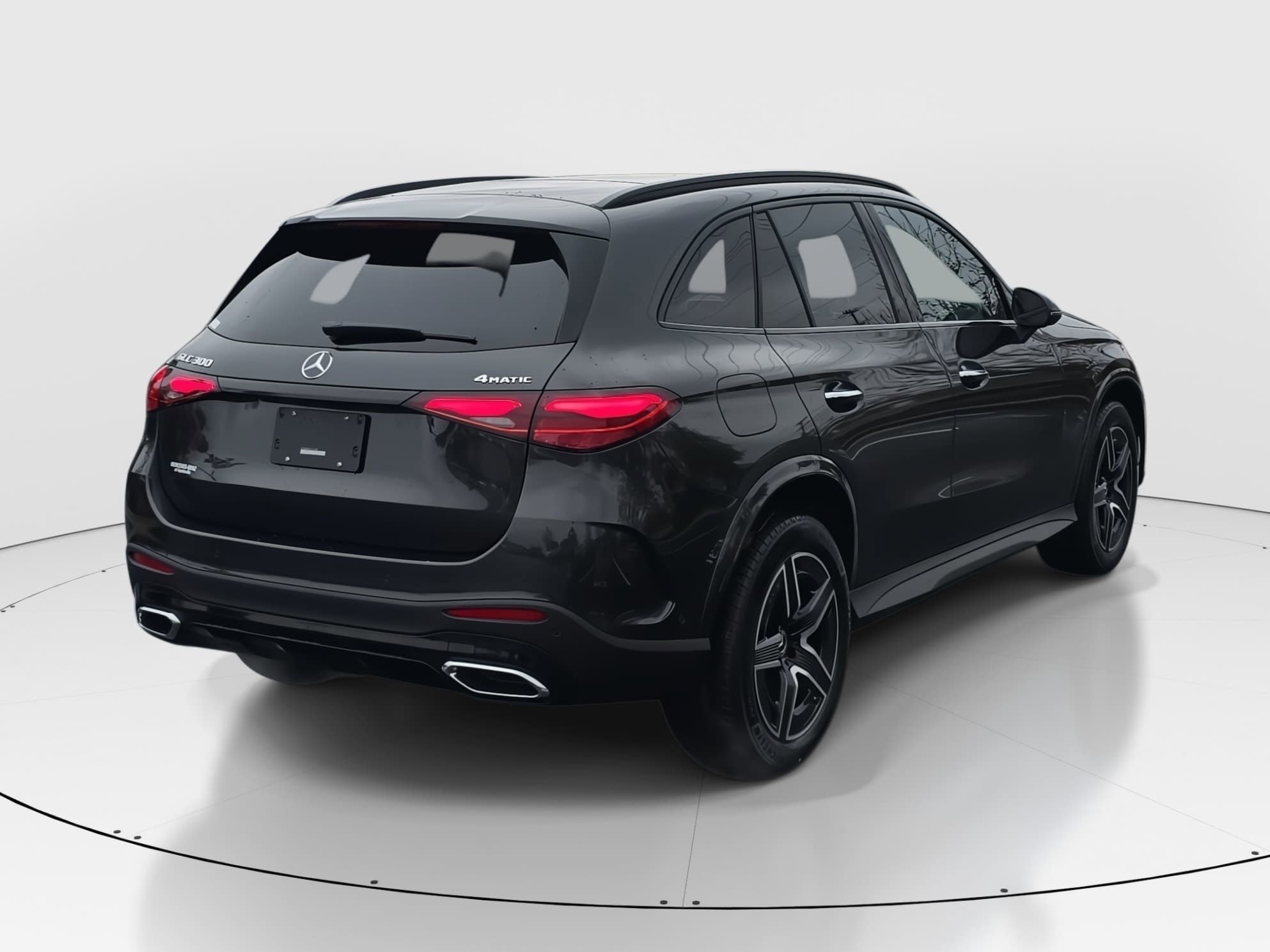 New 2026 Graphite Grey Metallic Mercedes-Benz GLC300 image 5