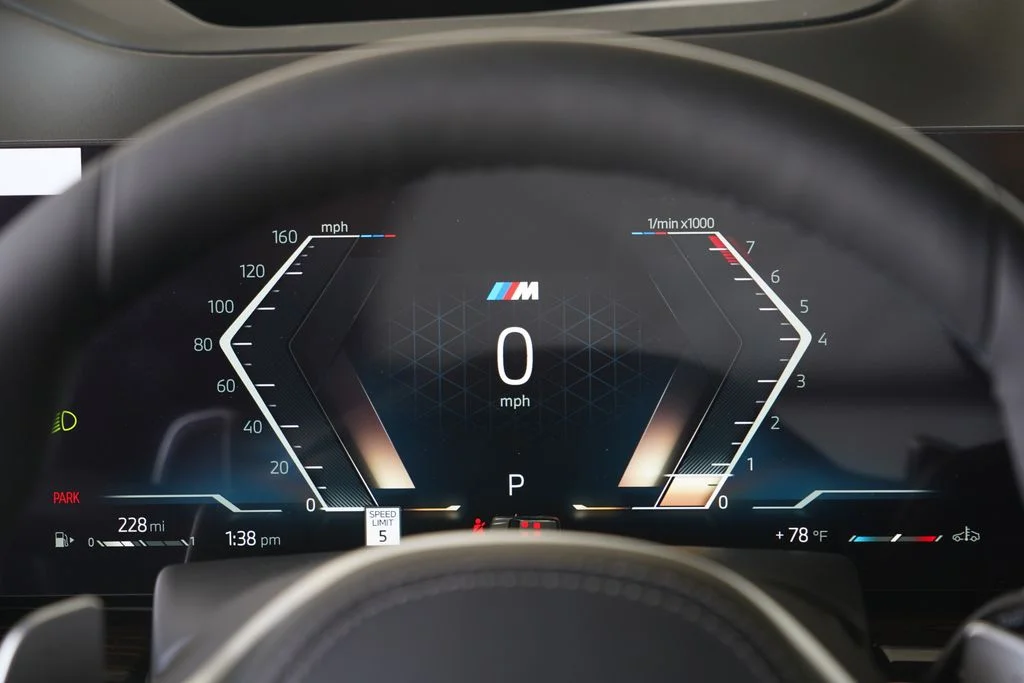 New 2027 Skyscraper Grey Metallic BMW xDrive40i image 15