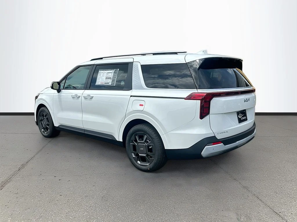 New 2026 Snow White Pearl Kia EX image 5