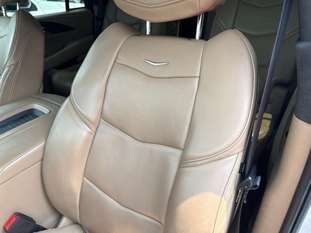 Used 2020 White Cadillac Platinum Edition image 8