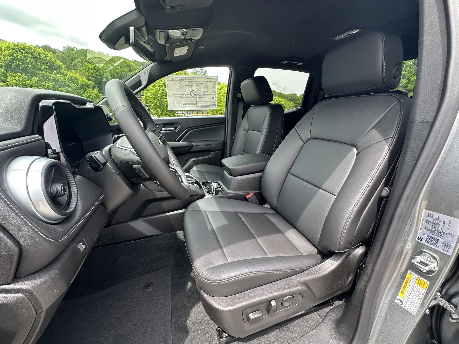 New 2026 Sterling Gray Metallic Chevrolet 4WD LT image 9