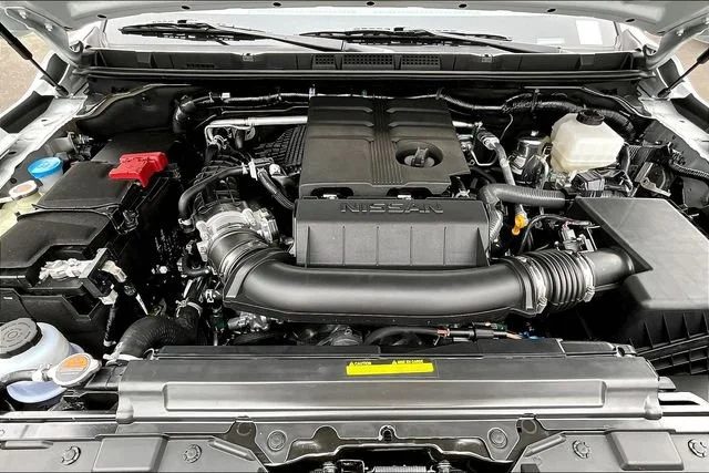 2025 Nissan Frontier PRO-4X - Photo 12