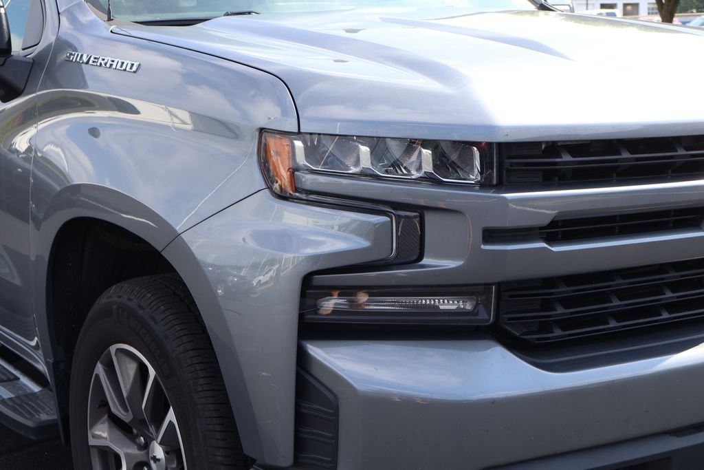 Used 2020 Gray Chevrolet RST image 4